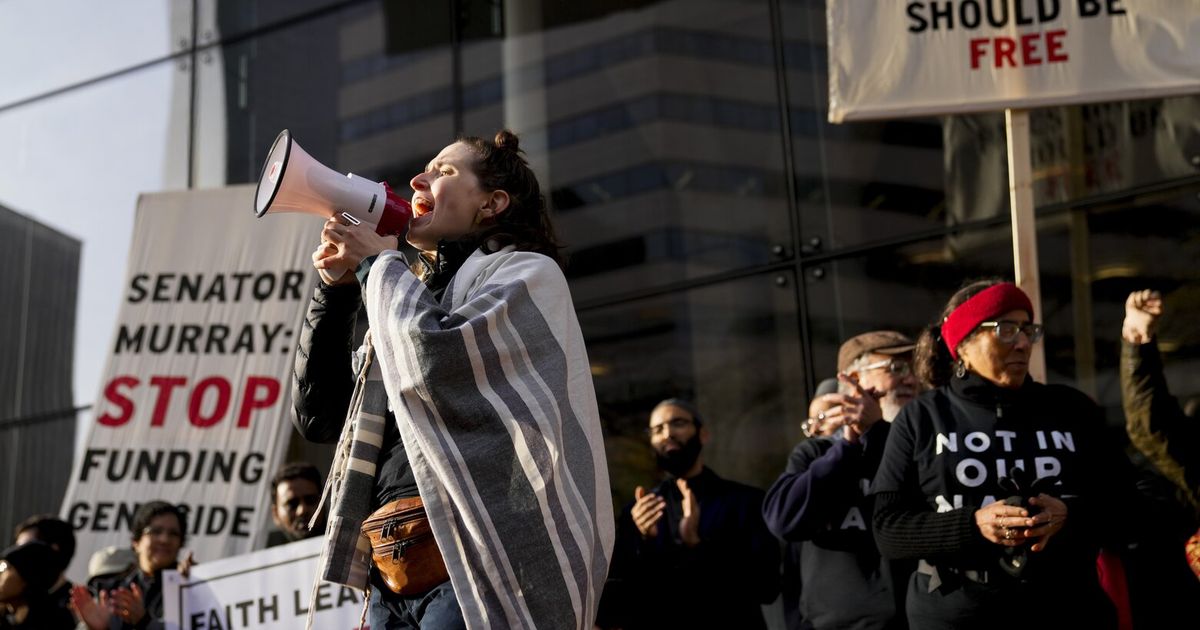帕蒂·默里呼吁加沙战争“暂停”，西雅图集会敦促停火