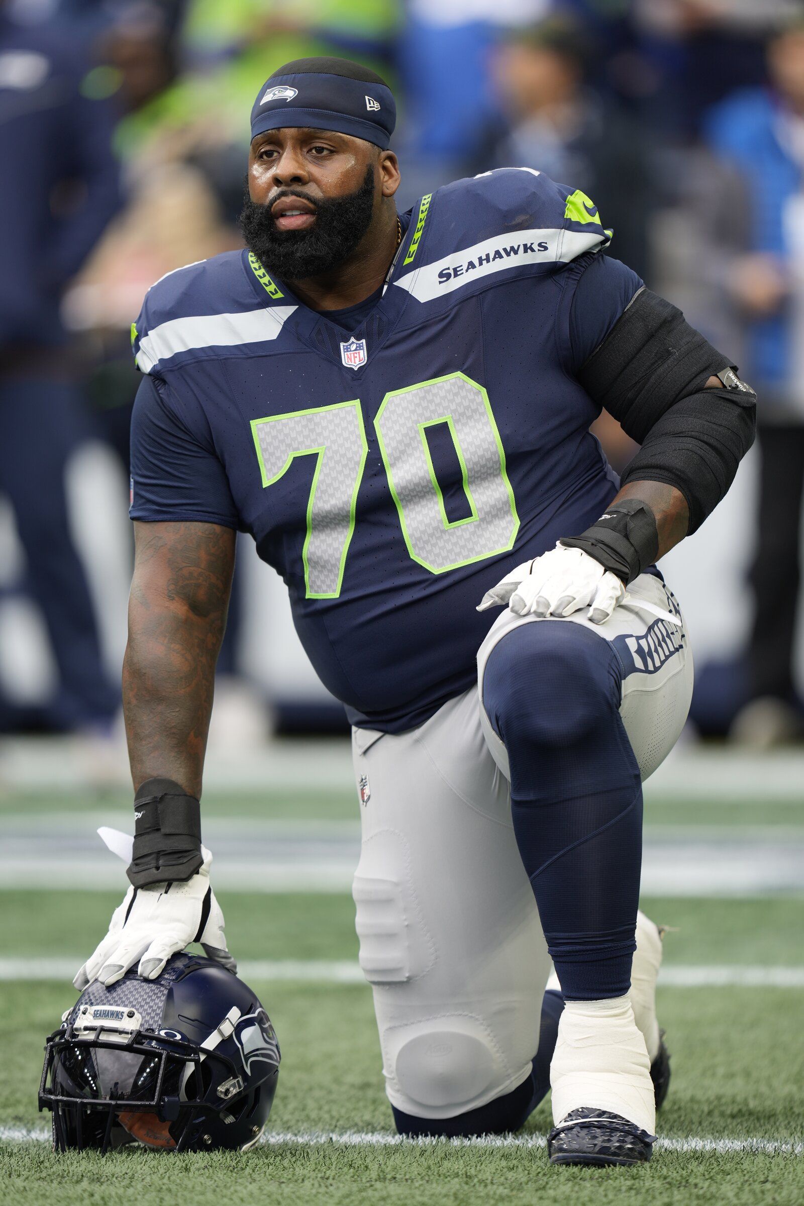 Seahawks sign OL Jason Peters to 53-man roster | The Seattle Times