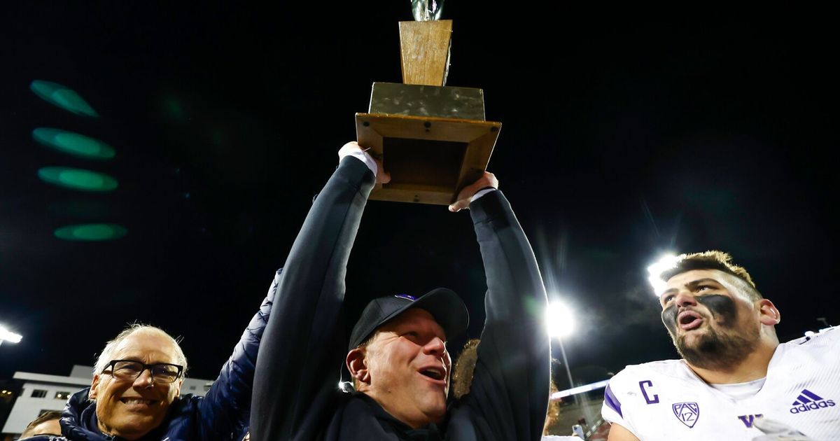 Pac 12 Picks Huskies Heavy Favorites Over Cougars In Apple Cup The Seattle Times
