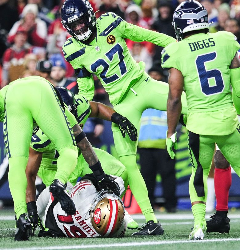 Seahawks CB Riq Woolen leaves game in first half due to lingering shoulder  issue