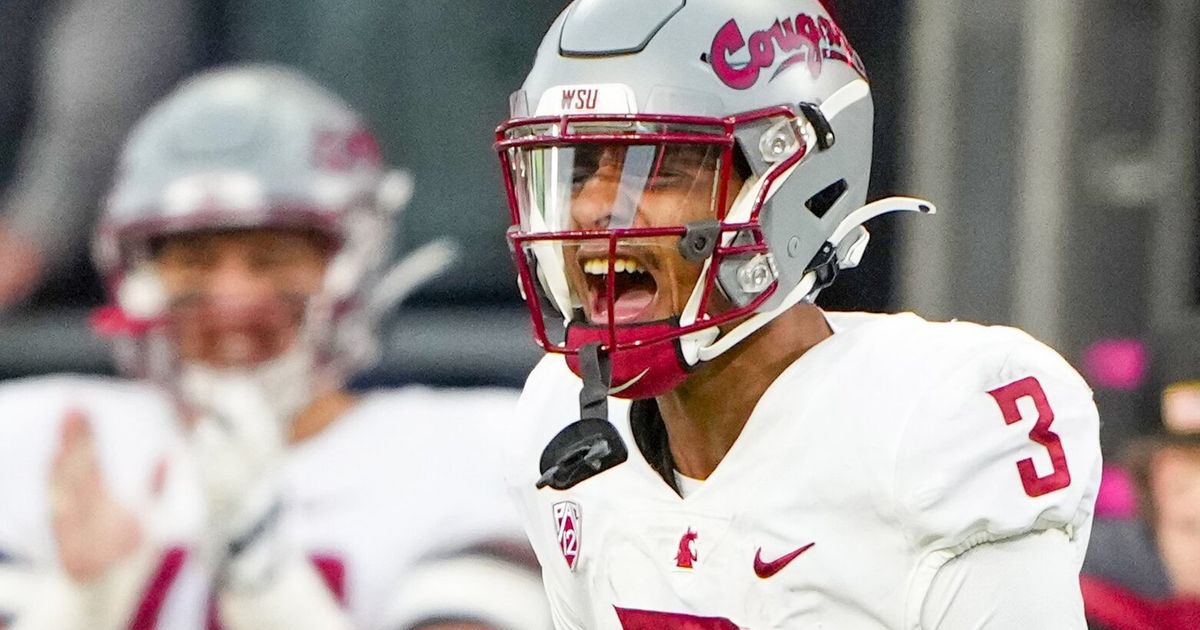 WSU receiver Josh Kelly, one of the Cougars’ best wideouts, enters the