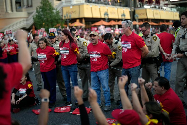 Vegas casino worker unions authorize a strike, threatening first major  walkout in 39 years - The Nevada Independent