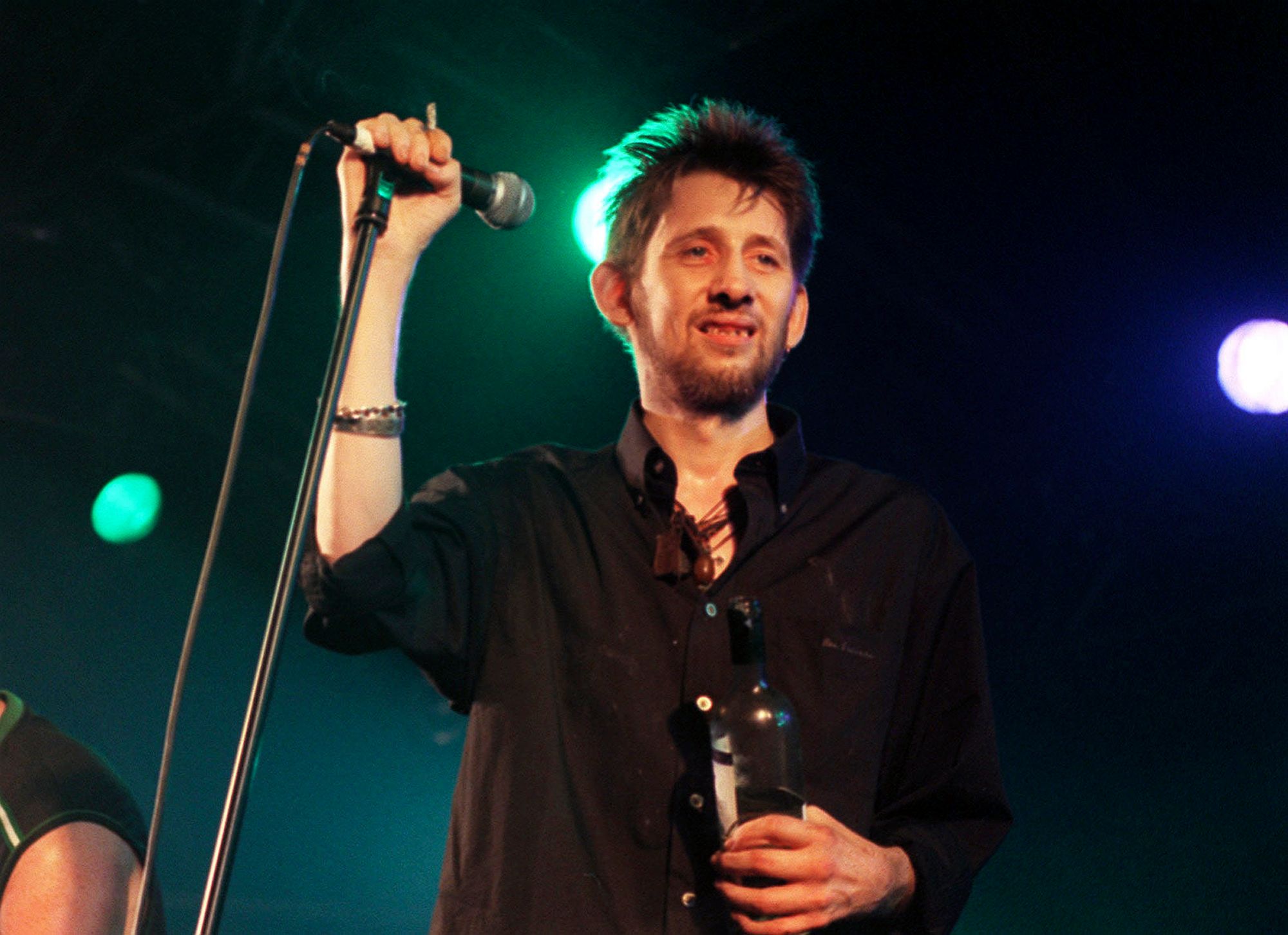 Shane MacGowan, lead singer of The Pogues and a laureate of booze and  beauty, dies at age 65 | The Seattle Times