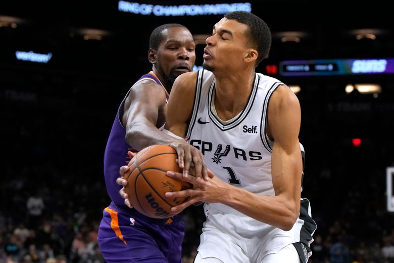 Victor Wembanyama scores 38 points, Spurs hold off Suns 132-121 to complete  2-game sweep
