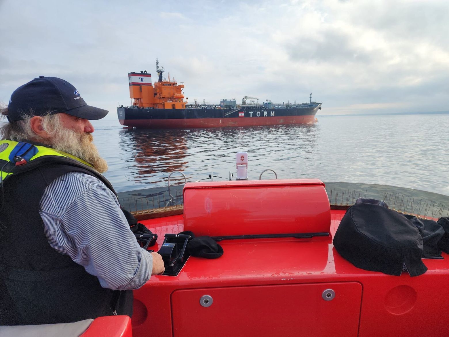 On Puget Sound, pilot boat captains ensure global trade goes smoothly