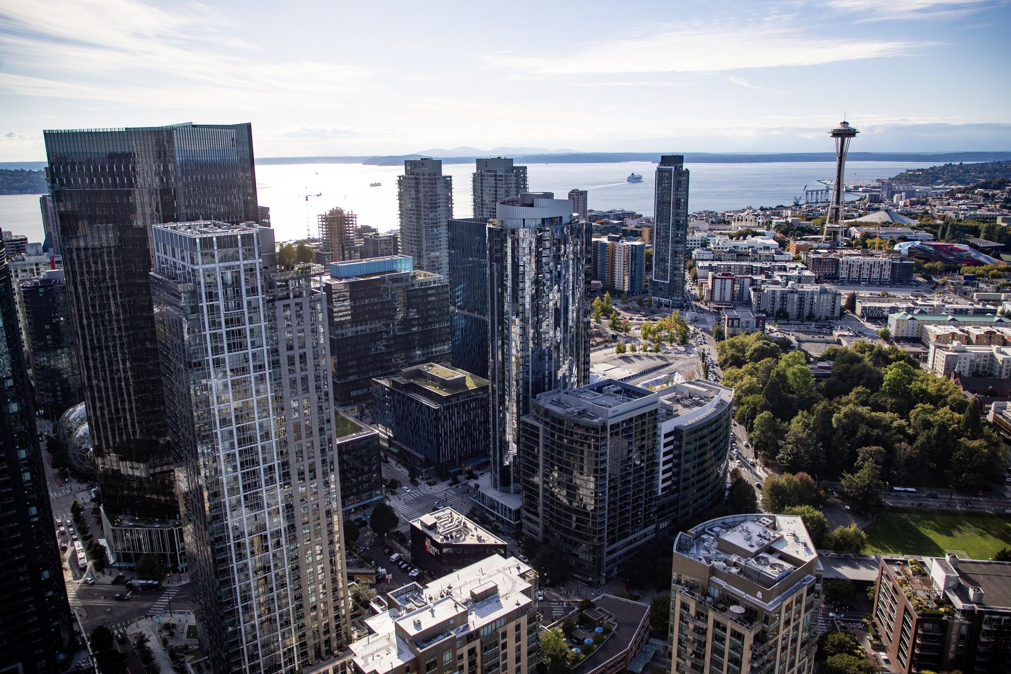 New Seattle law phases out emissions from large buildings by 2050 | The  Seattle Times