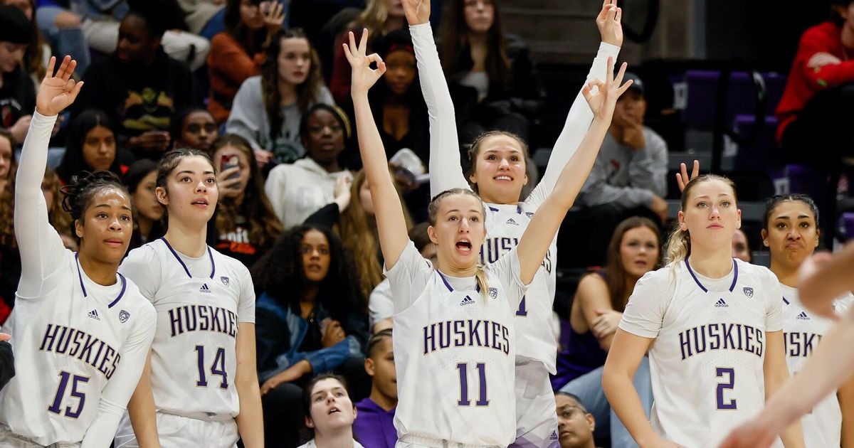 UW women’s basketball routs Saint Mary’s to match best start in school