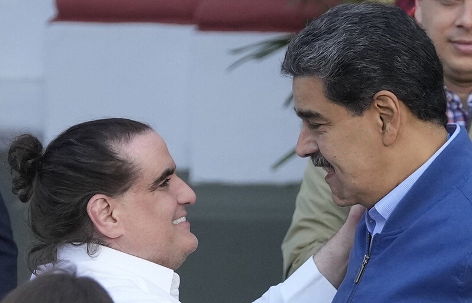 US, Venezuela Swap Prisoners: Maduro Ally For 10 Americans, Plus ...