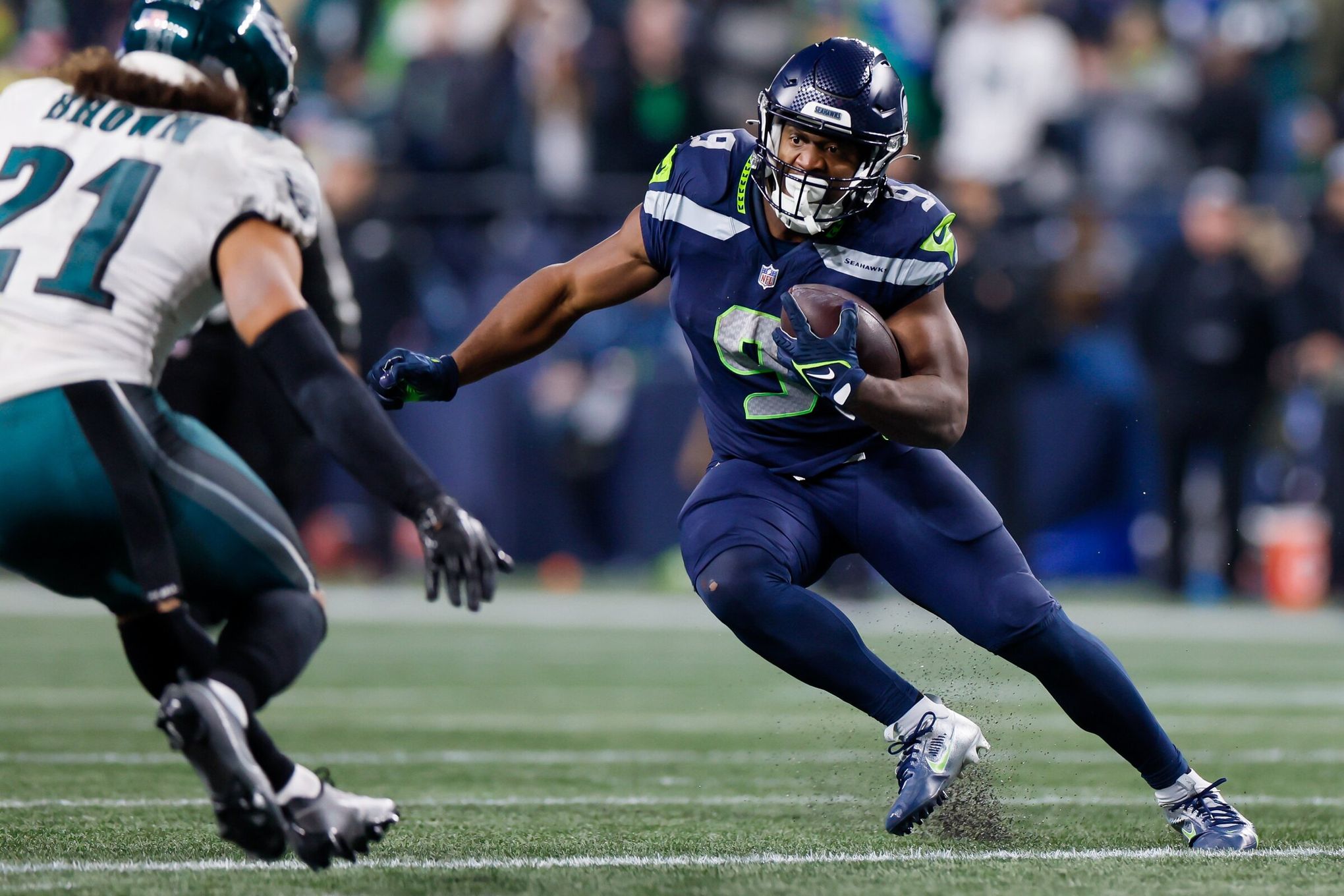 Behind a (finally) healthy O-line, Seahawks running back Kenneth Walker III  is hitting his stride | The Seattle Times