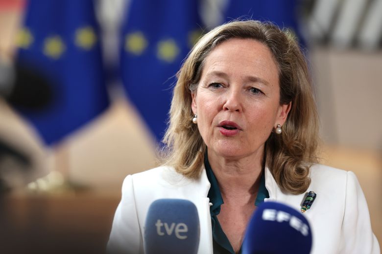 Danish EU commissioner pulls out of the race for the top job at the  European Investment Bank | The Seattle Times