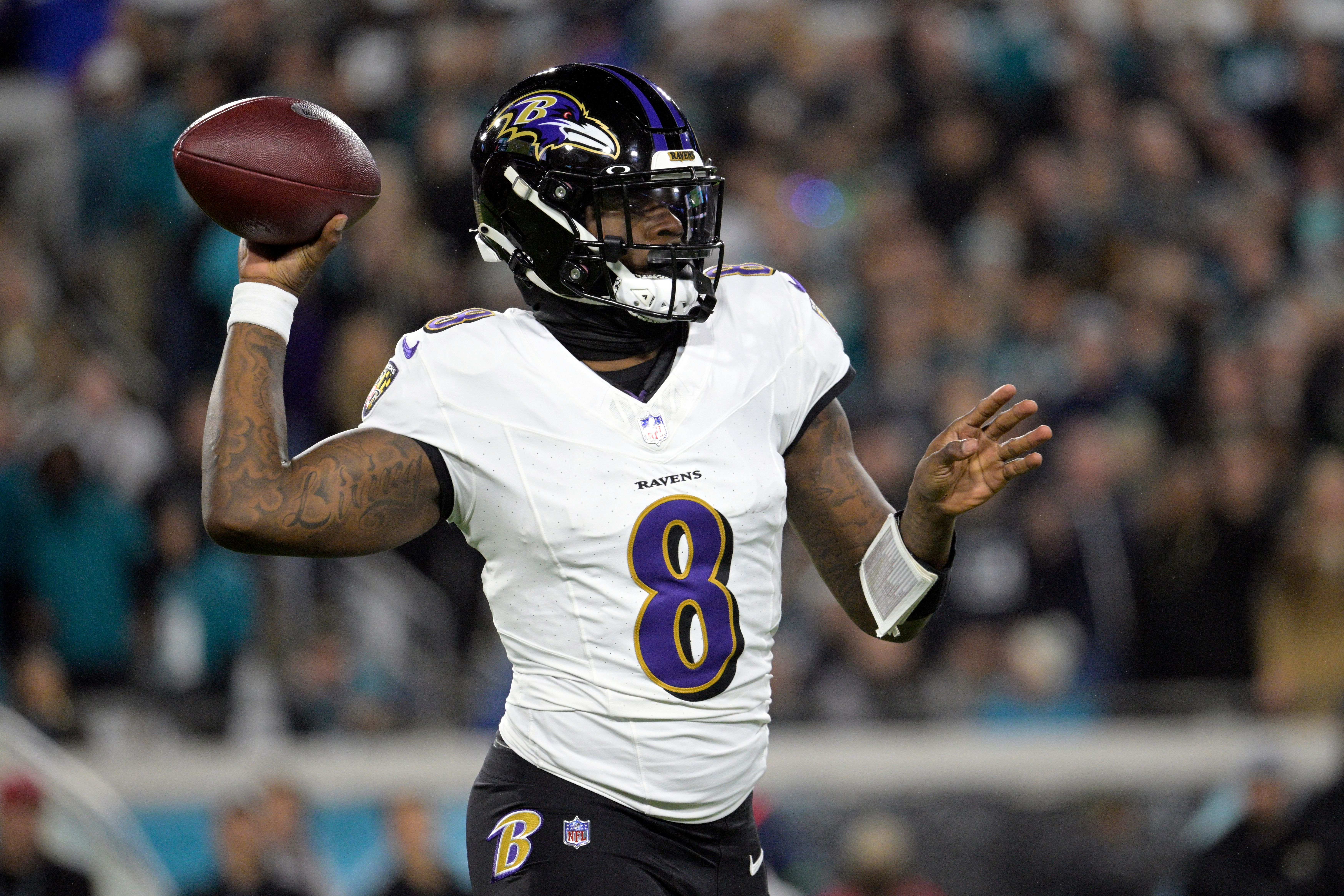 Lamar Jackson Leads The Ravens Past The 49ers 33-19 In A Showdown Of ...