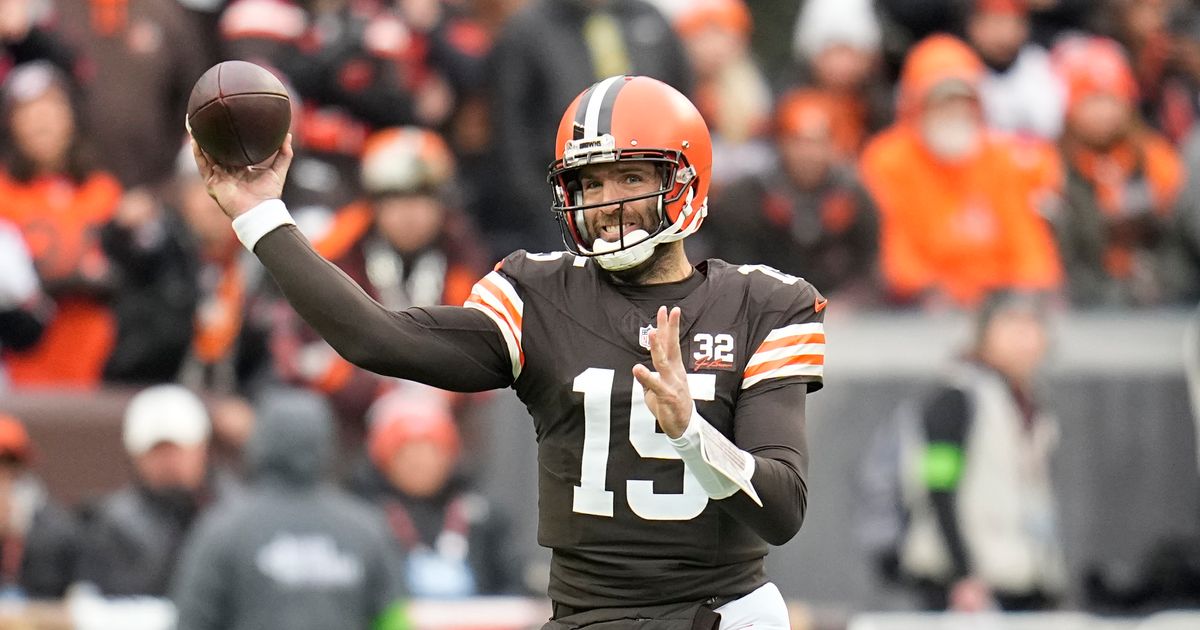 Joe Flacco throws 3 TD passes, Browns pick Trevor Lawrence 3 times in ...