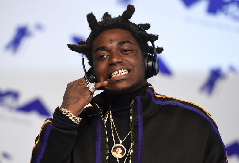 DOSSIER – Kodak Black arrive aux MTV Video Music Awards au Forum, le 27 août 2017, à Inglewood, en Californie. Le rappeur a de nouveau été arrêté dans le sud de la Floride le jeudi 7 décembre 2023, cette fois pour possession de cocaïne et d'autres accusations, selon les dossiers de la prison. (Photo de Jordan Strauss/Invision/AP, Fichier)