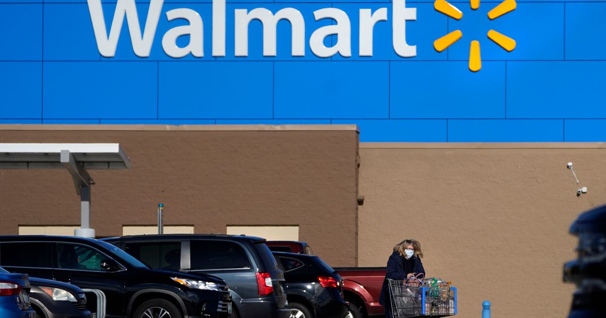 What stores are open and closed on Christmas Eve? See hours for Walmart