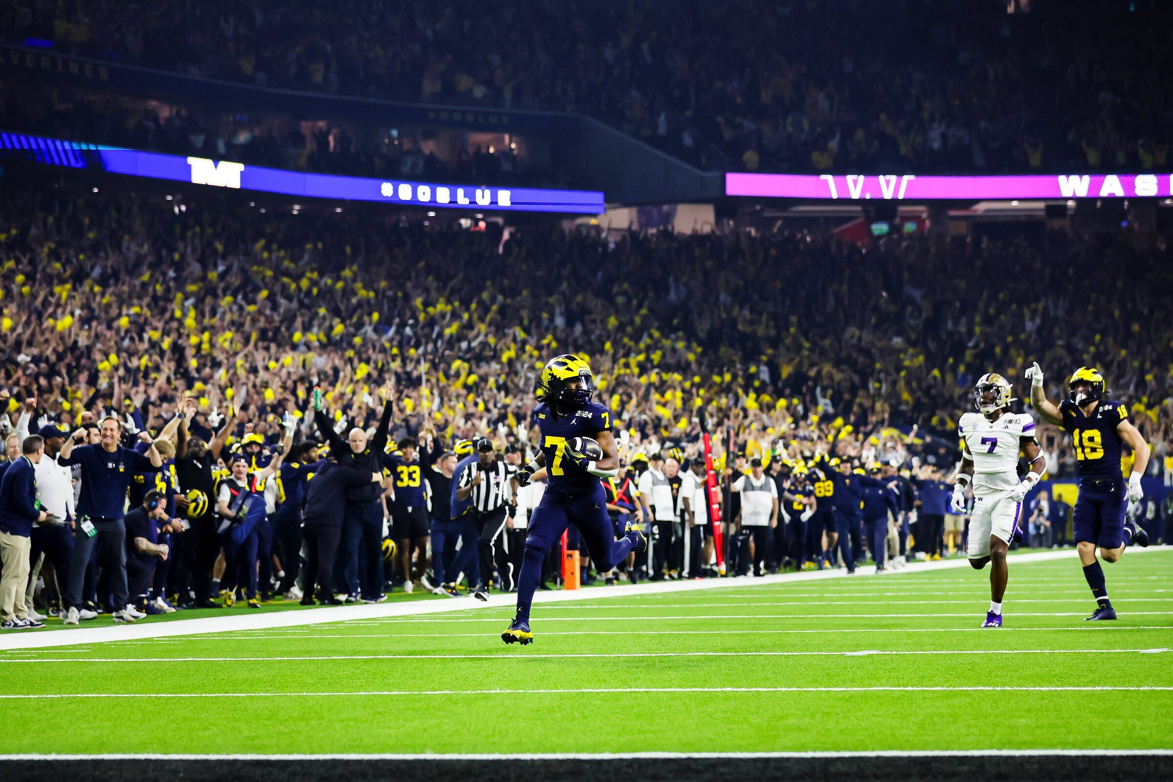 Three impressions from UW Huskies CFP title game loss to Michigan