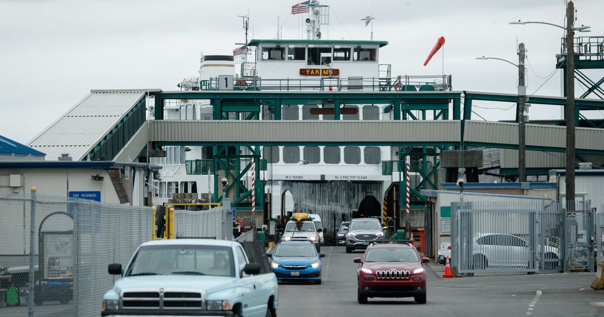 Truck fuel leak disrupts WA ferries in Anacortes The Seattle Times