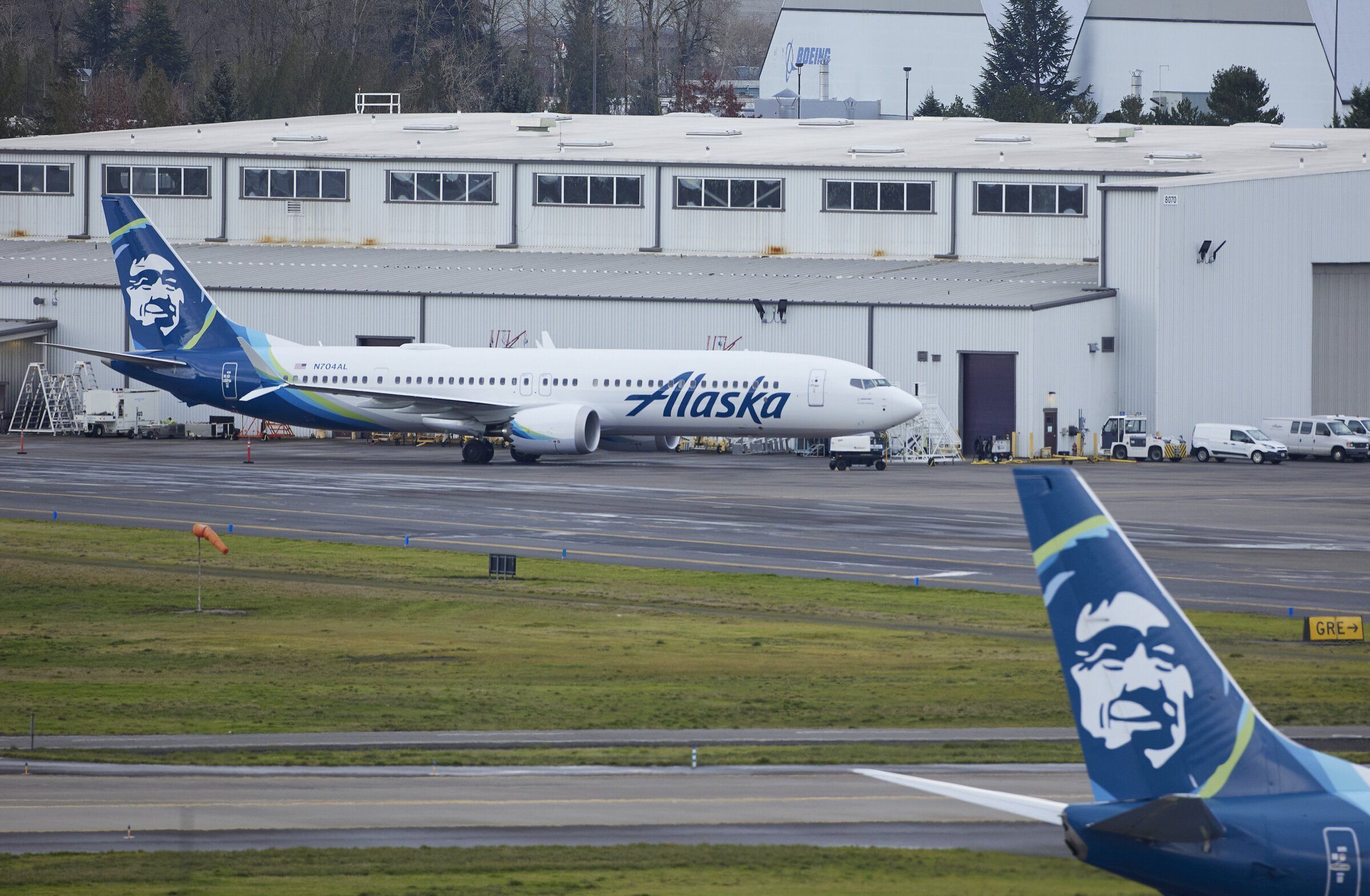 737 MAX 9 What to know as Alaska Airlines cancels more flights