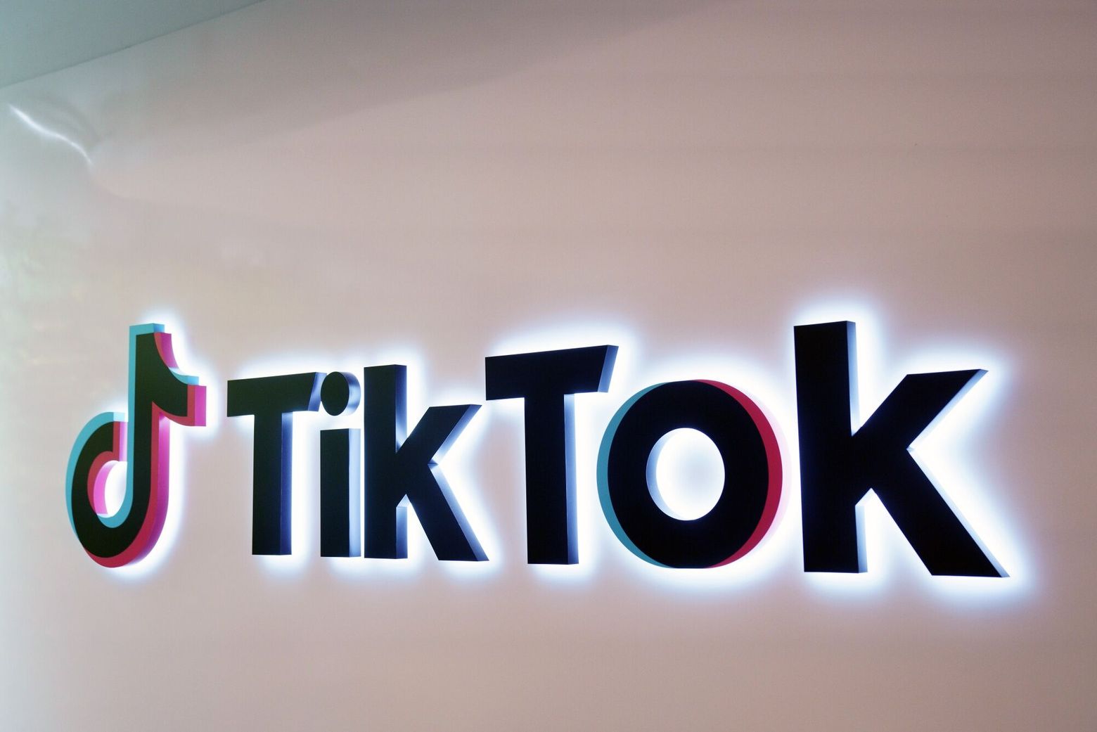 TikTok Ads 101: Getting Started With TikTok Advertising in 2024 - Shopify