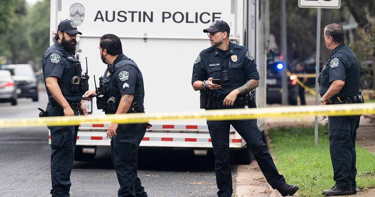 3 Austin officers are cleared in a fatal shooting during a standoff