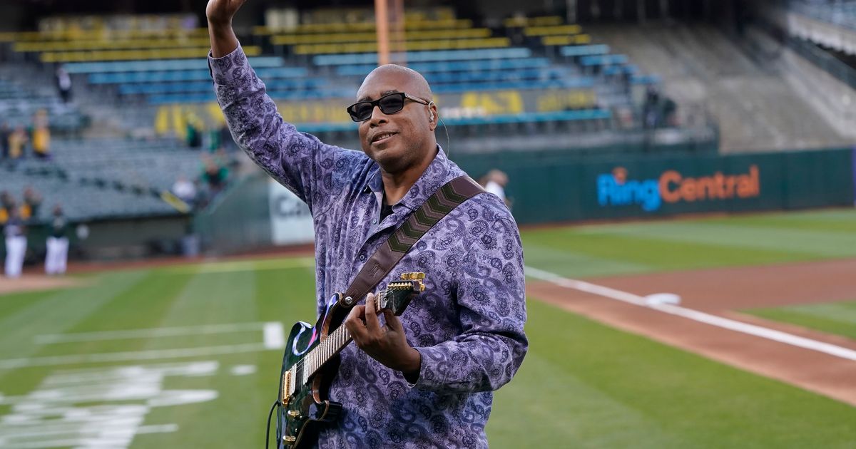 Bernie Williams to make New York Philharmonic debut on April 24 with ...