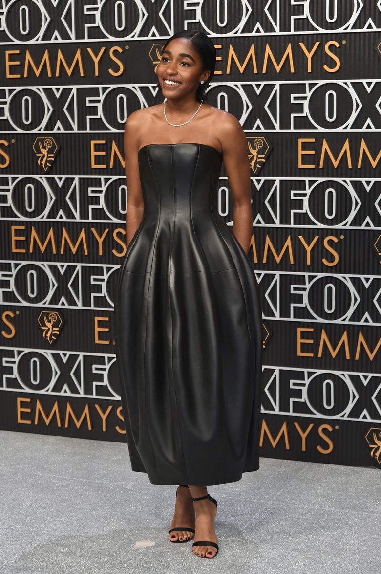 Quinta Brunson's stylist says Emmys gown was 'crushed satin' - Los Angeles  Times
