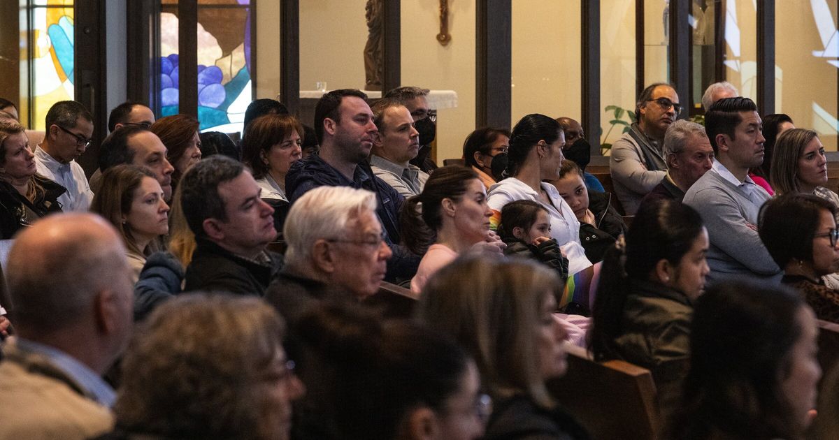 西雅图总教区宣布最终计划以整合天主教堂为标题