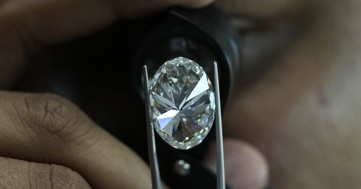 Labgrown diamonds come with sparkling price tags, but many have cloudy