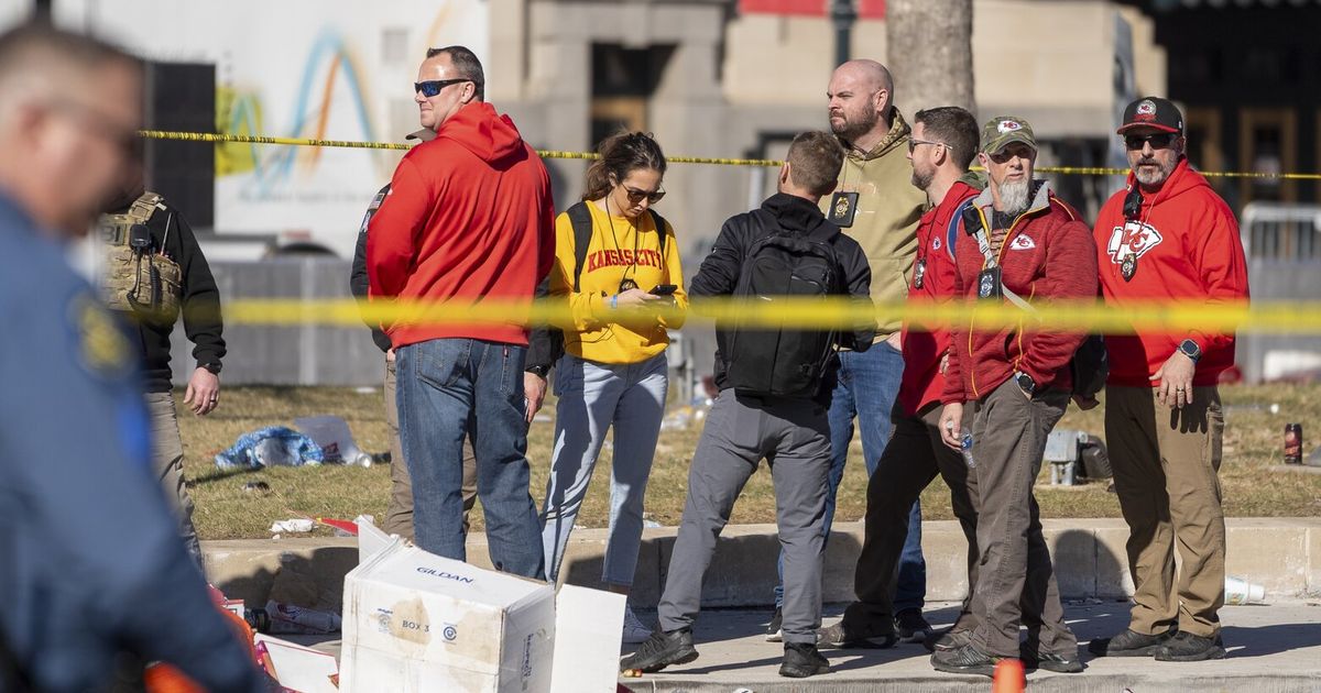 Kansas City mom and prominent Hispanic DJ dies in a mass shooting after ...