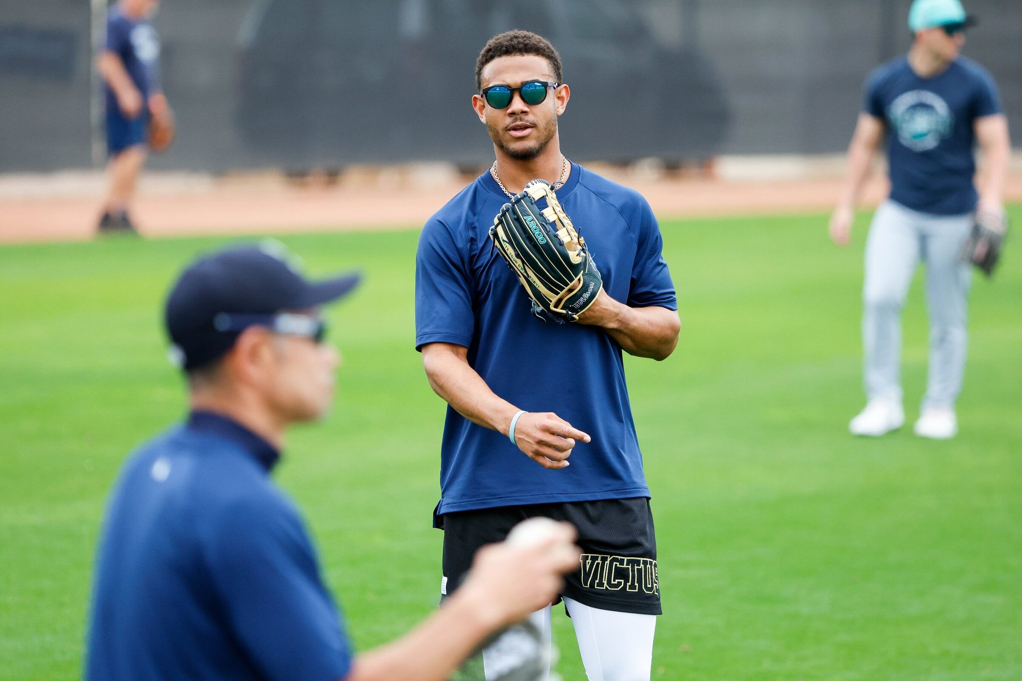 Mariners notebook: Julio Rodriguez on track to play Saturday, Gregory Santos  continues to ramp up | The Seattle Times