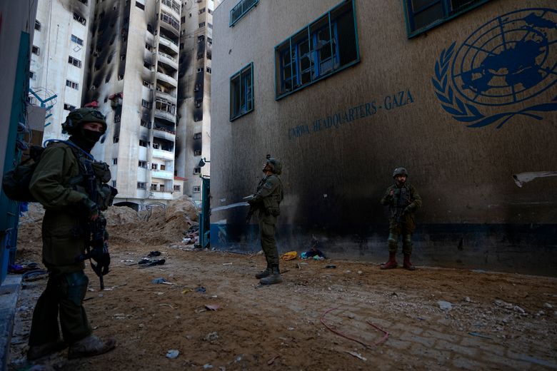 Exterior da sede da UNRWA em Gaza