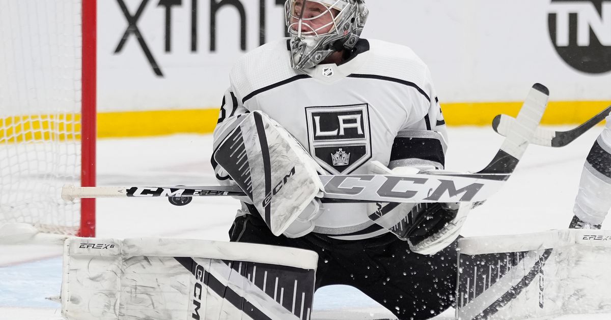 Los Angeles Kings fire Todd McLellan, name Jim Hiller the interim coach for the rest of the season