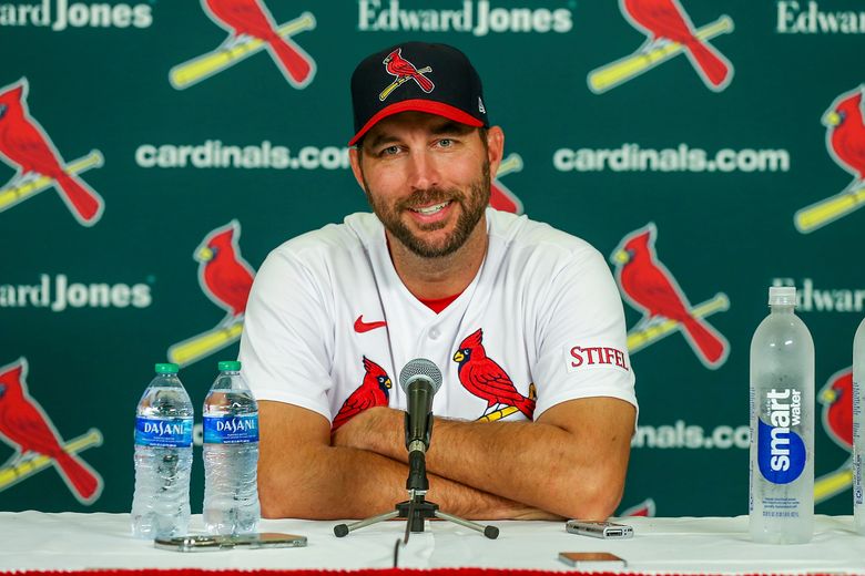 Retired All-Star pitcher Adam Wainwright joins MLB Network as an on-air  analyst | The Seattle Times