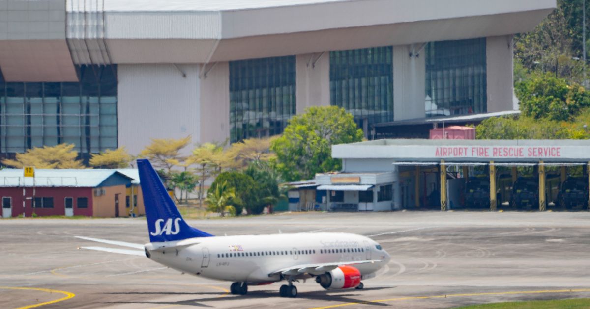 斯堪的纳维亚航空医疗后送飞机降落在马来西亚岛屿上 – 西雅图时报