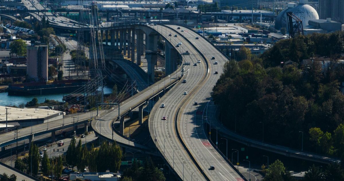 Westbound West Seattle Bridge and southbound Highway 99 are closed this morning.