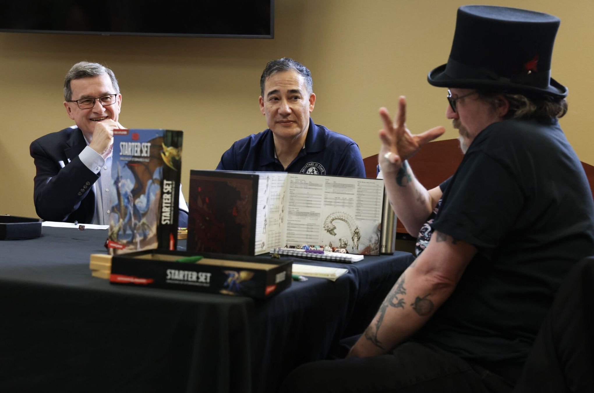 Dungeons & Dragons shows up at Yakima library with a zombie fight | The  Seattle Times