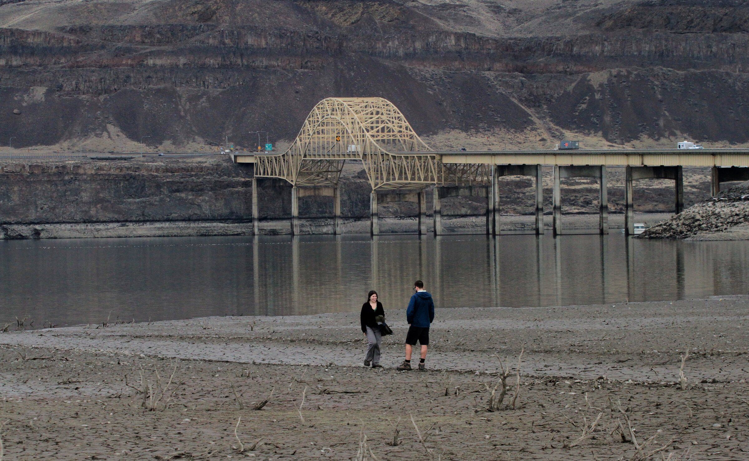 This summer, expect jams on the Vantage Bridge over the Columbia