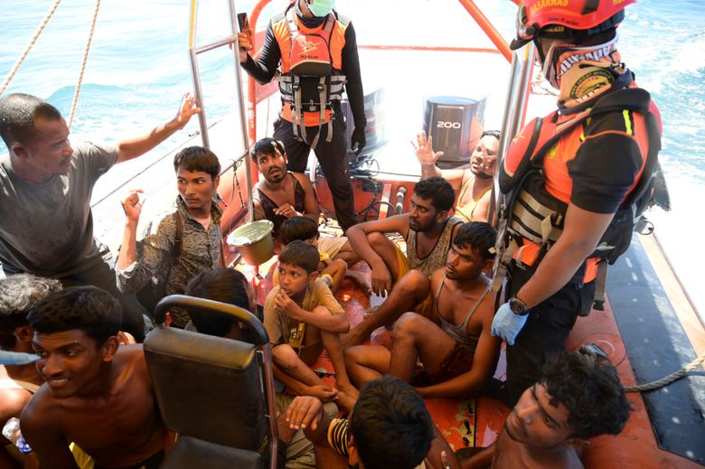 In photos: A Bangladesh fishing community that lives and dies on boats