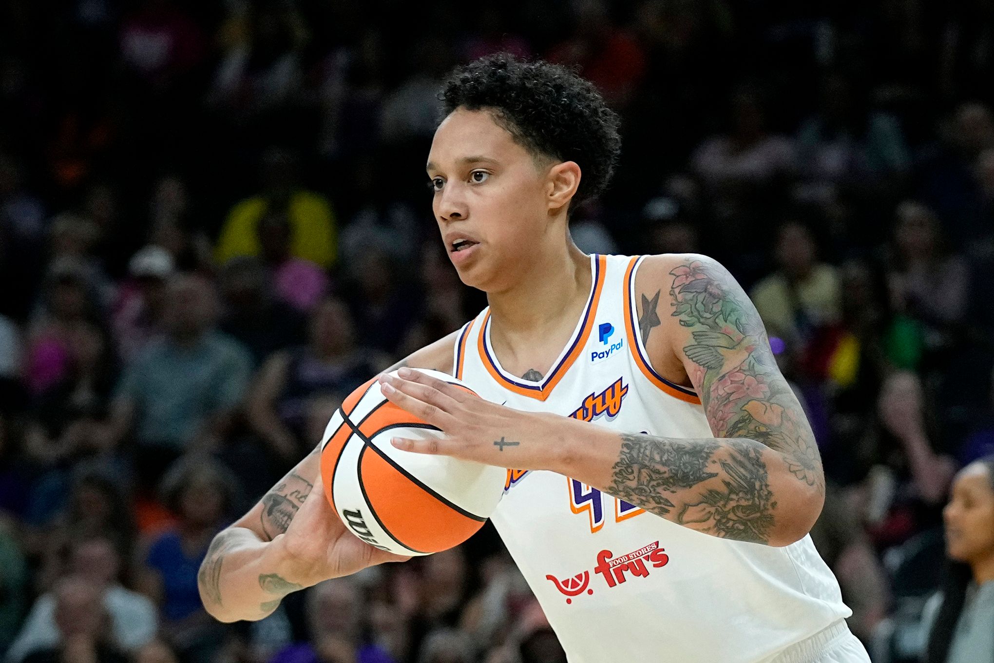 Brittney Griner re-signs with Mercury, her only WNBA team | The Seattle  Times