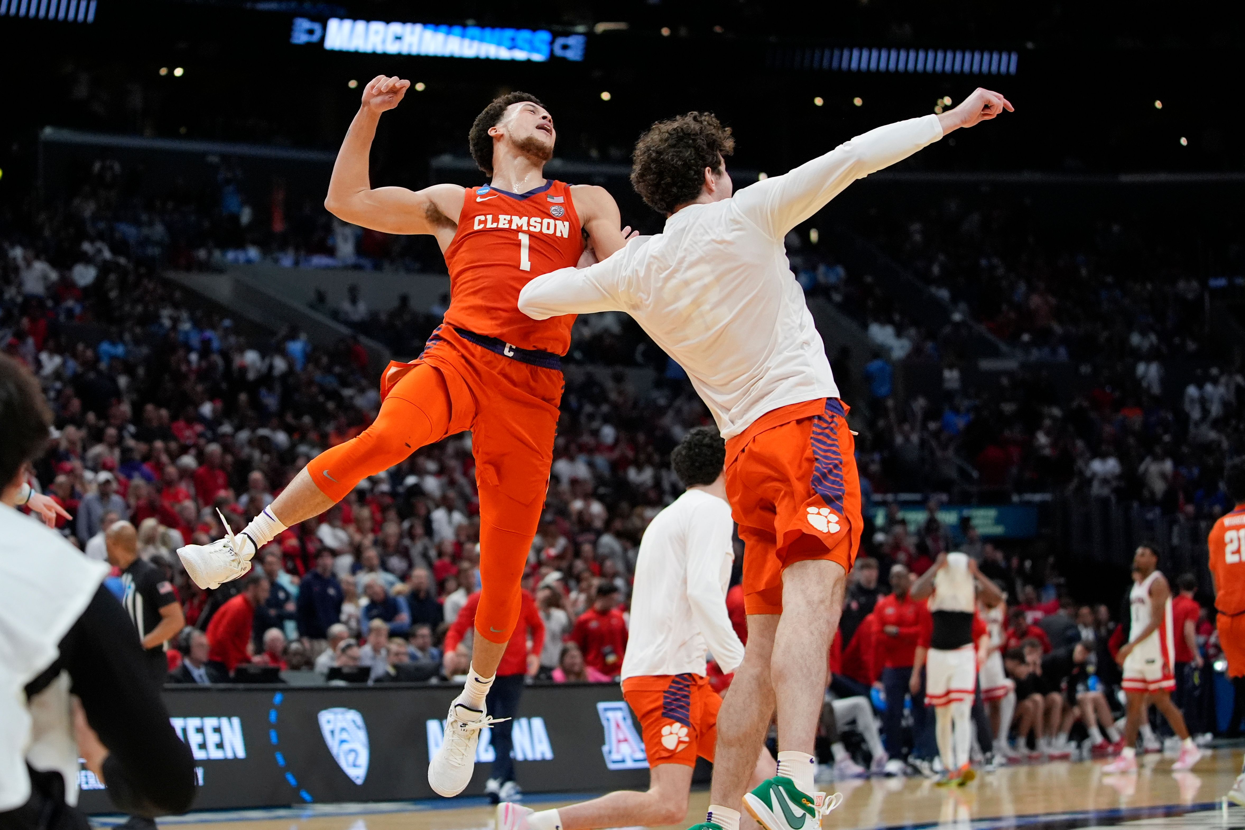 Clemson Reaches The Elite Eight For The First Time Since 1980, Beating ...