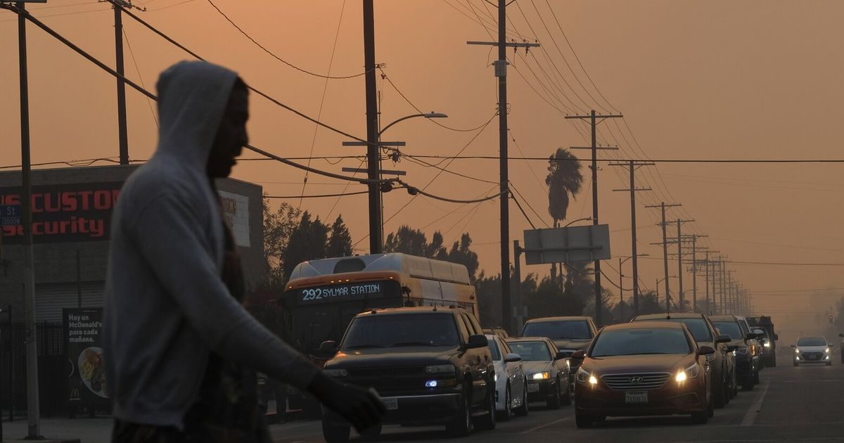 How do wildfires affect mental health? A new UW study examines the connection