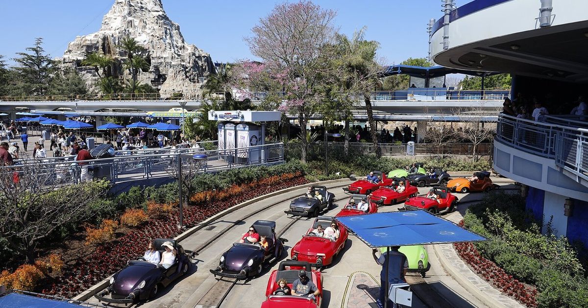 Commentary: Disneyland is ditching gas cars at Autopia. It’s a great first step for Tomorrowland