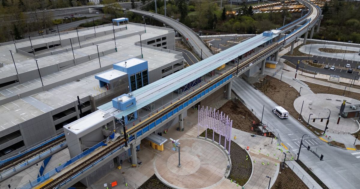 When will gentle rail succeed in Lynnwood? Sound Transit units opening date