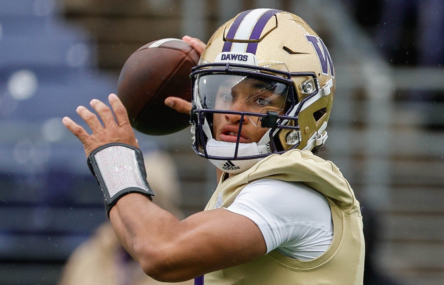 Is Undersized, Electric Demond Williams Jr. UW’s QB Of Future? | The ...