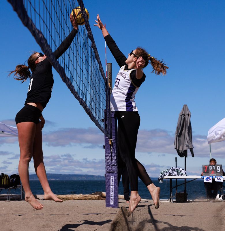 Gallery: Husky volleyball takes to the sand for the Alki Beach