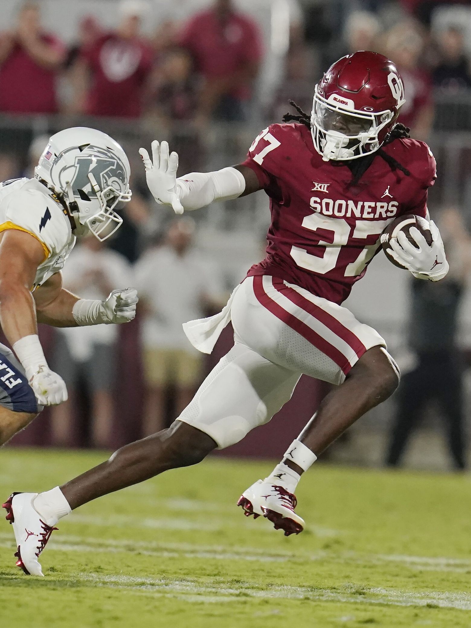 UW football gets needed experience with seventh-year Oklahoma transfer  Justin Harrington | The Seattle Times