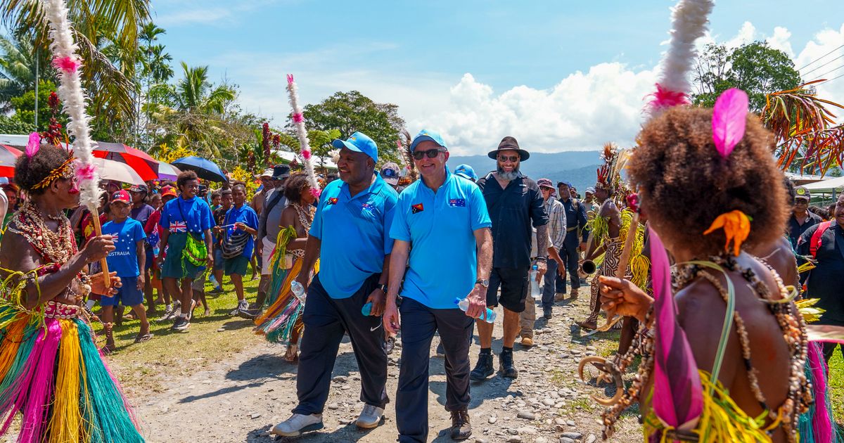 Australia and Papua New Guinea leaders trek toward WWII South Pacific ...