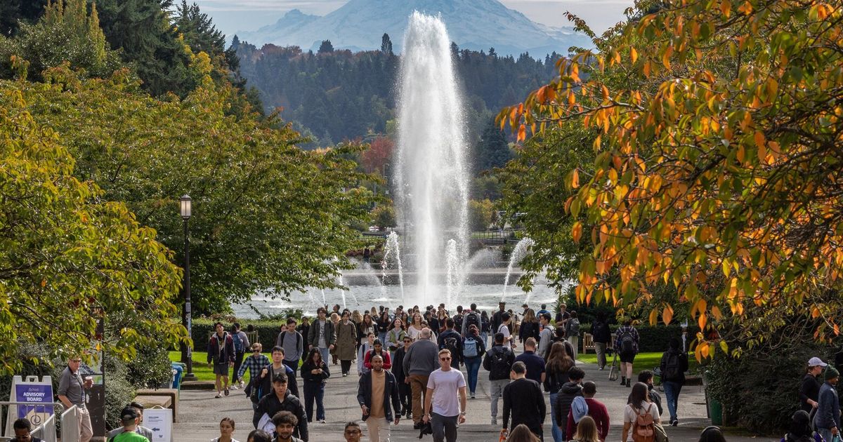 Judge rules on suit by UW professor who protested land acknowledgment - The Seattle Times