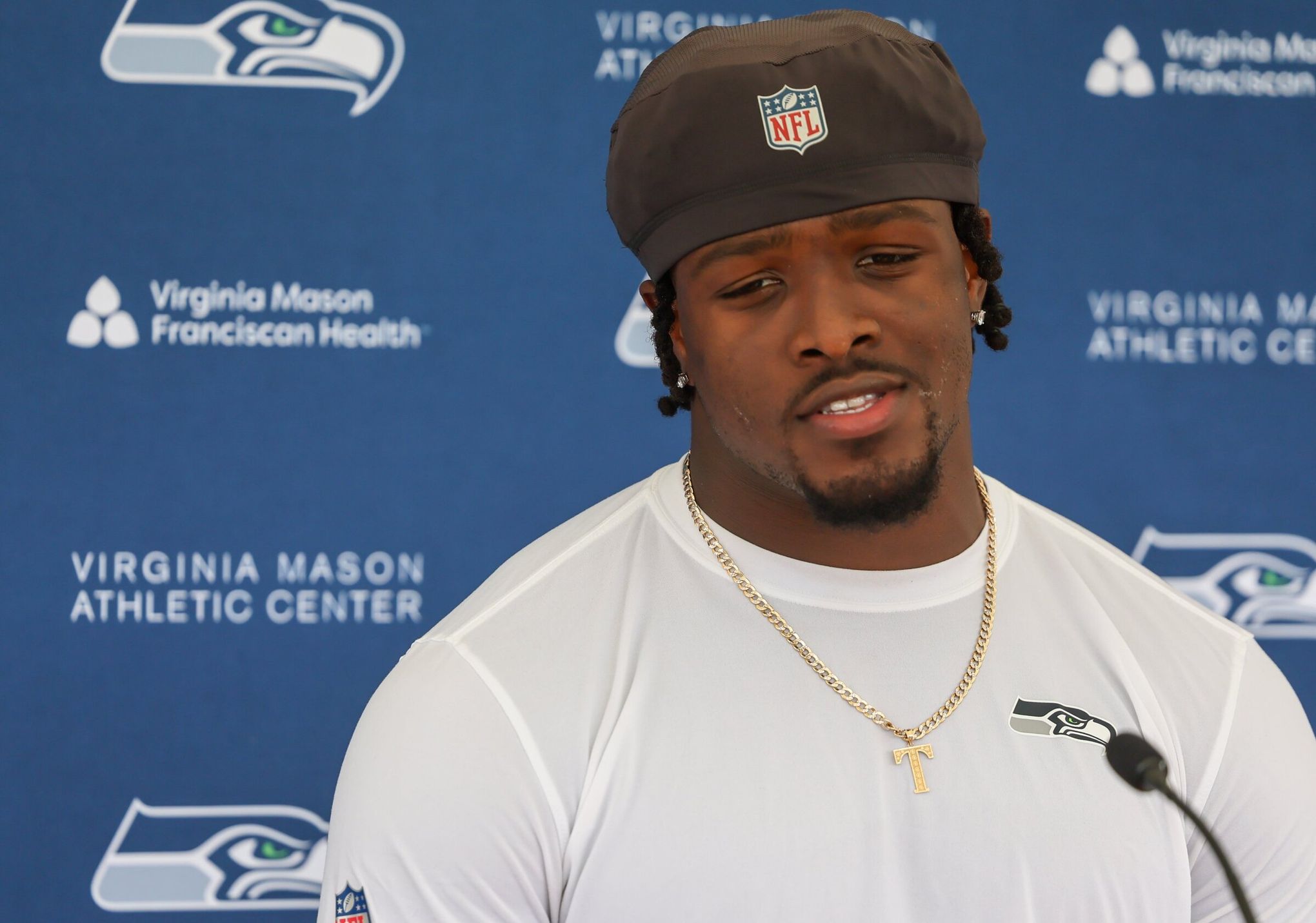Seahawks sign Tyrice Knight, as draft class is nearly all signed | The Seattle Times
