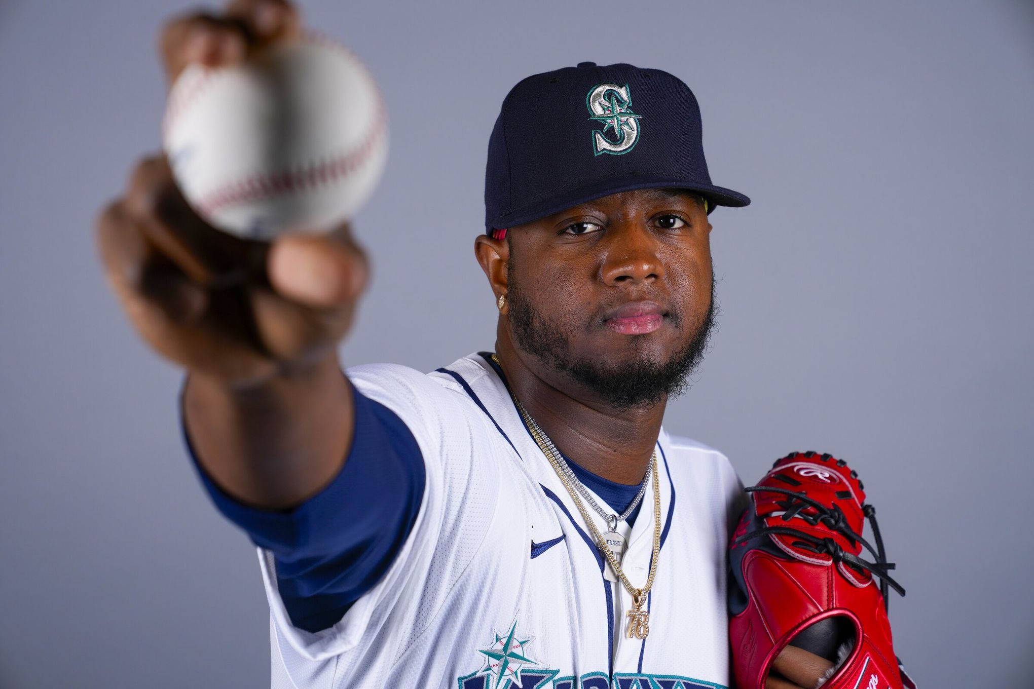 Mariners reliever Gregory Santos progressing, Jorge Polanco remains out |  Notebook | The Seattle Times