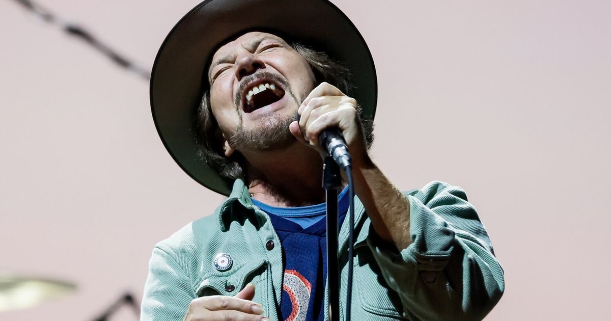 Review: Eddie Vedder and Pearl Jam hit another gear in Seattle Night 2